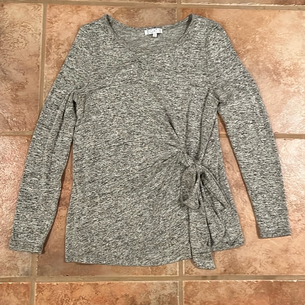 Eight 18 Women’s Lightweight Long Sleeve Crewneck Sweater Size Small EUC